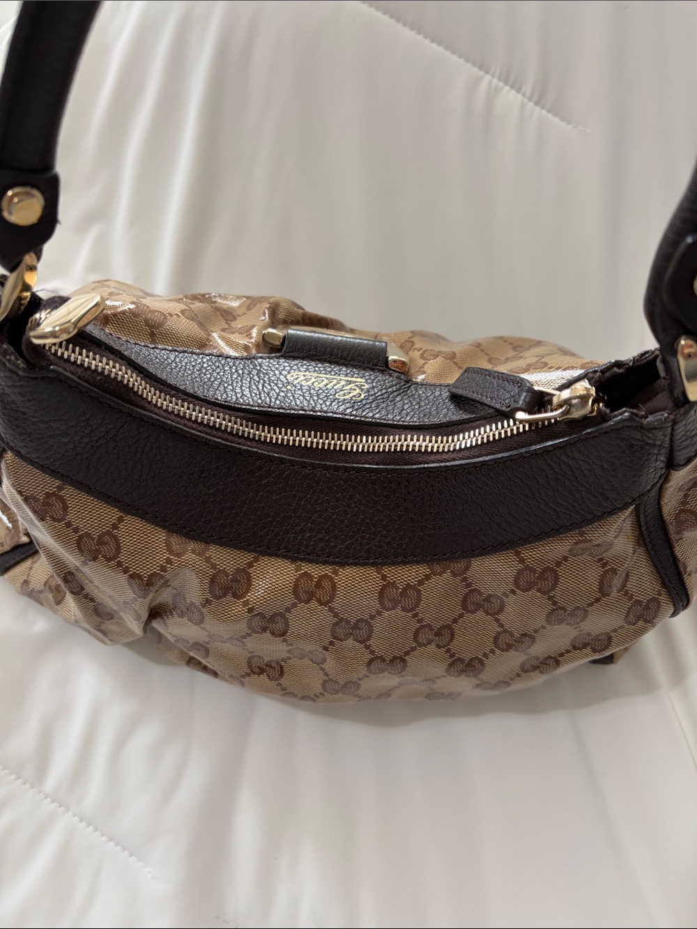 Gucci Brown GG Canvas Shoulder Bag with Black Leather Trim and Gold Hardware - Picture 5 of 6
